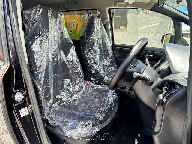 座高調整ができますので様々な方に運転しやすい設計。 トヨタ エスクァイア