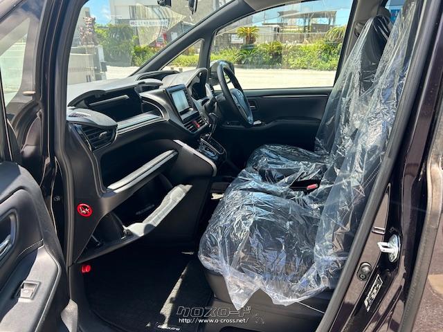 収納ボックスも多数ございます。 トヨタ エスクァイア