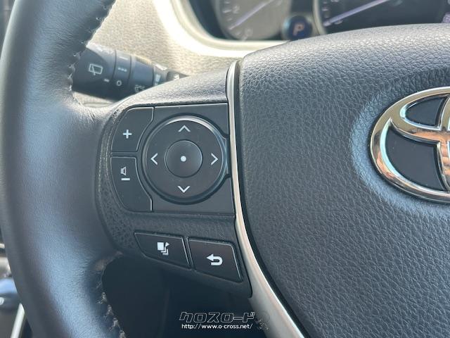 ハンドルを握ったままオーディオ操作もできます。 トヨタ エスクァイア