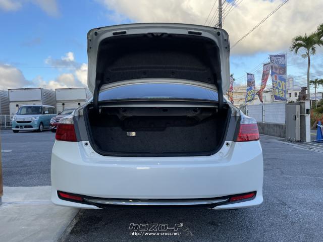 ゴルフバックも楽々収納できます。 ホンダ アコードハイブリッド