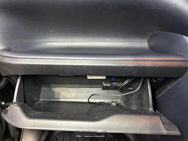 グローブボックス トヨタ ヴォクシー