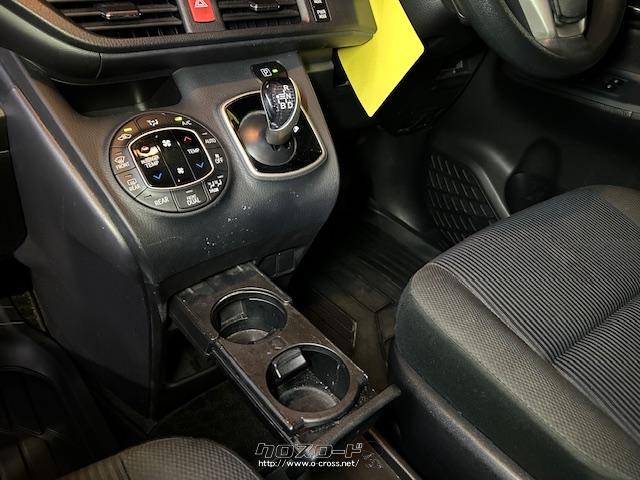 ユーポス豊見城店は軽自動車からコンパクトカー、ミニバン、スポーツカーまで様々な車種を取り揃えております。お客様の希望車種が見つからなくても全国から車両を探せます。お気軽にお問合せ下さい。 トヨタ ヴォクシー