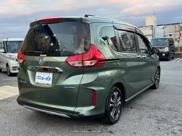 精悍で落ち着きのあるシンプルなスタイルは、アルミホイールのブラック部分をダークグレーに変更することで、より洗練されたデザインとなった。 ホンダ フリードハイブリッド