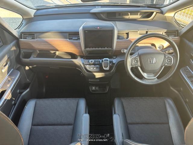 黒を基調とした落ち着いた雰囲気の内装 ホンダ フリードハイブリッド