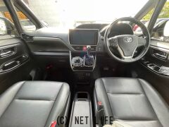 トヨタ エスクァイア