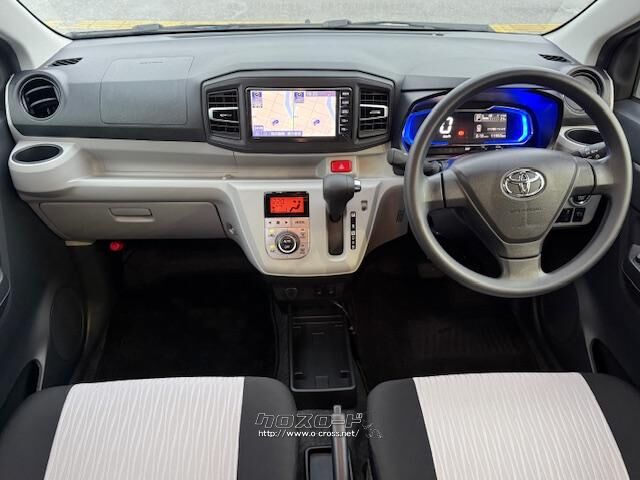 大人4人がしっかり乗れるスペースを確保 トヨタ ピクシスエポック