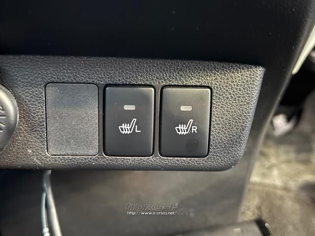 自社整備工場・板金工場を備え、車検から事故の修理まで対応致します。 トヨタ ピクシスエポック