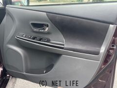 トヨタ プリウスα