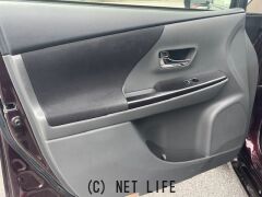 トヨタ プリウスα