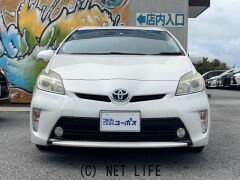 トヨタ プリウス