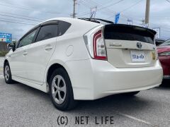 トヨタ プリウス