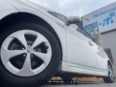 トヨタ プリウス