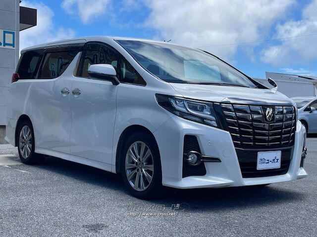 ブラウンステッチとあわせ、特別感を高めている。 トヨタ アルファード