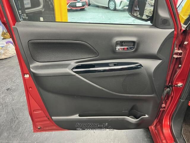 自社整備工場・板金工場を備え、車検から事故の修理まで対応致します。 日産 デイズルークス