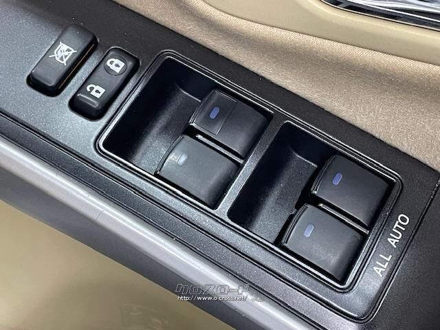 運転席に居ながら窓を開け閉めのコントロールできますよ。 トヨタ SAI