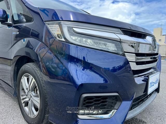 専用デザインのフロントグリルにより存在感を表現。 ホンダ ステップワゴン