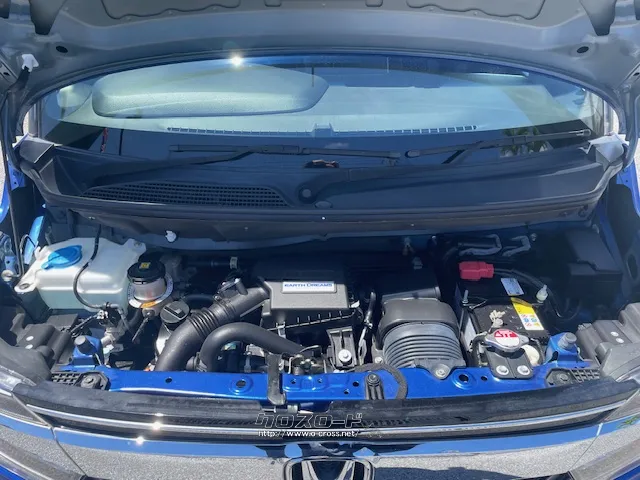 「お問合せはユーポス豊見城店まで/098-996-3107へ!お待ちしております ホンダ N-BOX