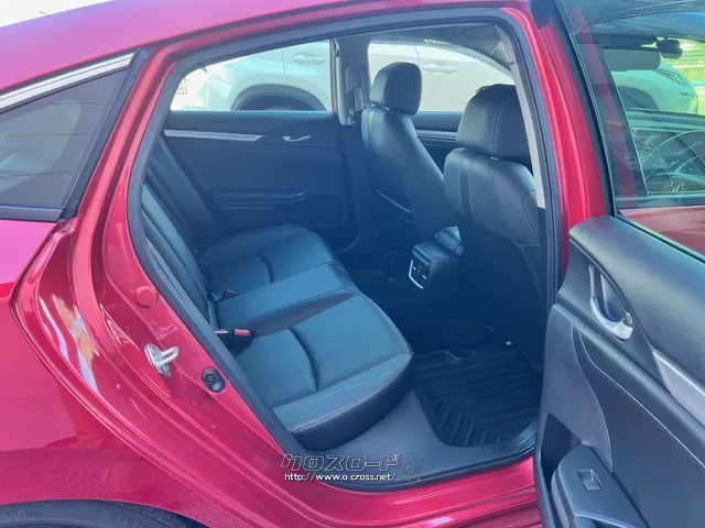 ゆとりある室内空間を確保するとともに、大開口かつ大容量な荷室とした ホンダ シビックセダン