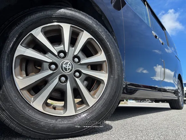 タイヤサイズ(前・後) 195/65R15 トヨタ エスクァイア