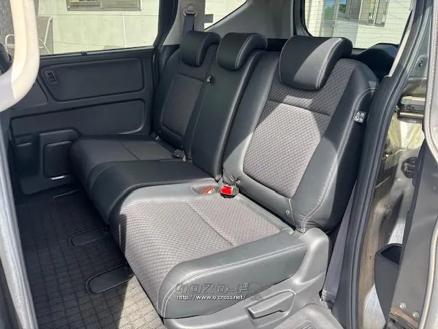 自社整備工場・板金工場を備え、車検から事故の修理まで対応致します。 ホンダ フリード+