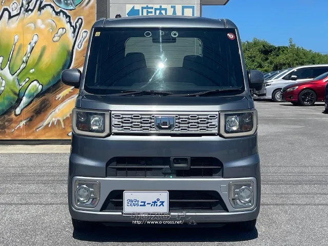 フロントバンパーのコーナーを大きく面取ることで「塊感」を醸成 ダイハツ ウェイク