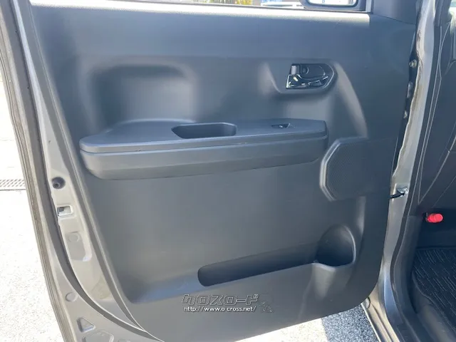 自社整備工場・板金工場を備え、車検から事故の修理まで対応致します。 ダイハツ ウェイク