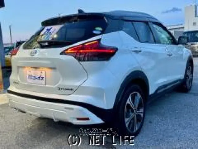 特徴的な「フローティングルーフ」で、力強さとスタイリッシュさを表現。 日産 キックス