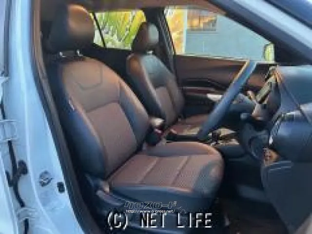 座高調整ができますので様々な方に運転しやすい設計。 日産 キックス