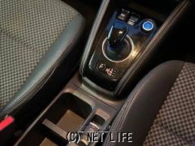 自社整備工場・板金工場を備え、車検から事故の修理まで対応致します。 日産 キックス