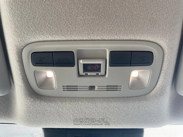 自社整備工場・板金工場を備え、車検から事故の修理まで対応致します。 トヨタ シエンタ