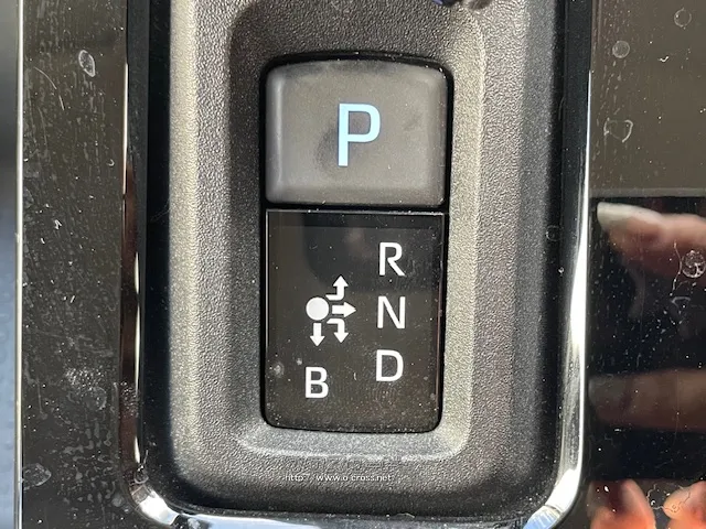 選べる最長10年保証。長く乗る車だからこそ、信頼のユーポスで車選びを!!! トヨタ シエンタ