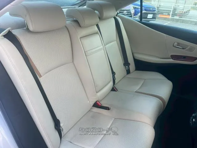 内装・外装共にきれいな状態で展示してます。是非一度、ご来店ください。 レクサス HS