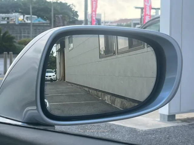 保証でカバーする範囲は業界最高水準の最大318項目・走行距離無制限。 レクサス HS