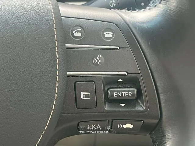 自社整備工場・板金工場を備え、車検から事故の修理まで対応致します。 レクサス HS