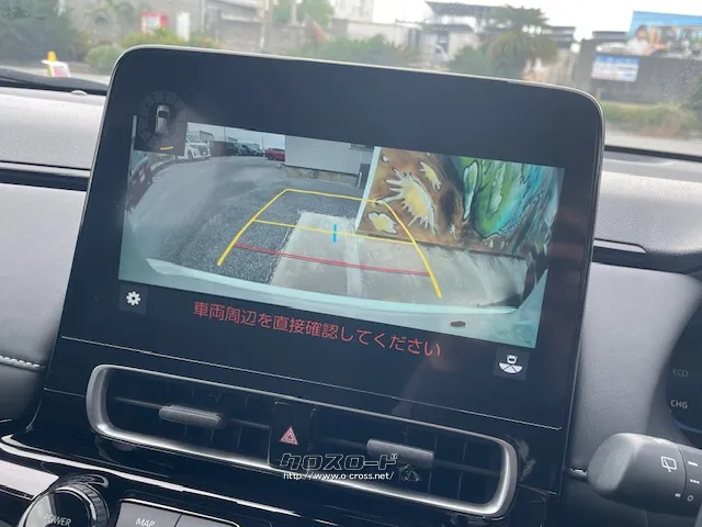 後方の死角を可視化する【バックモニター】搭載。駐車が苦手な方でも安心です♪ トヨタ アクア