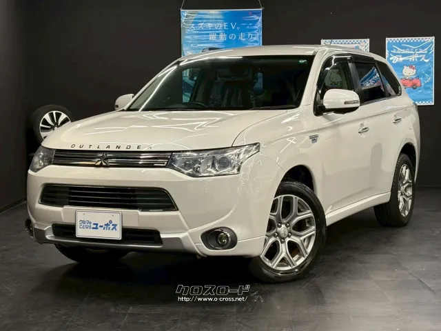 三菱の人気SUVアウトランダー入庫致しました。 三菱 アウトランダーPHEV