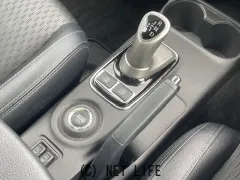 三菱 アウトランダーPHEV