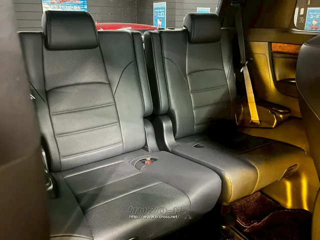 内装・外装共にきれいな状態で展示してます。是非一度、お車を見に来てください♪ トヨタ ヴェルファイア