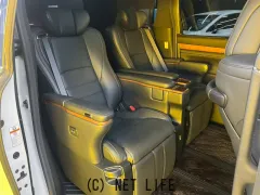 トヨタ ヴェルファイア