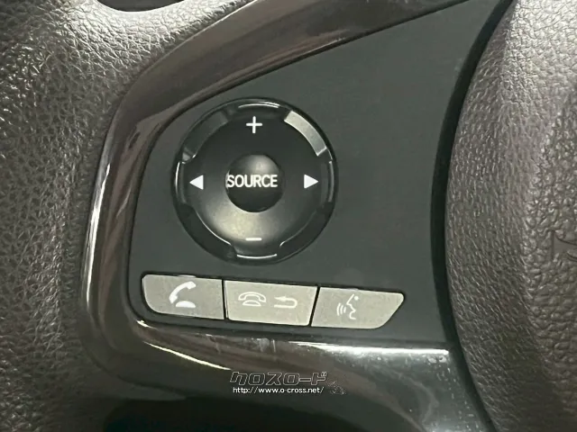 ステアリング左でオーディオ操作可能です。 ホンダ N-BOX