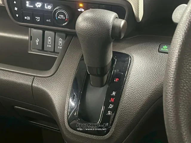 シンプルで使い易いシフトノブ ホンダ N-BOX