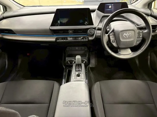 保証でカバーする範囲は業界最高水準の最大318項目・走行距離無制限。 トヨタ プリウス