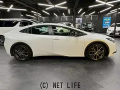 トヨタ プリウス