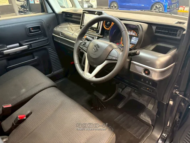 運転席からの視界も広く女性の方でも運転しやすい設計に スズキ スペーシア