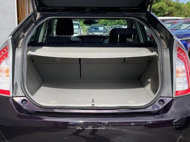 荷室スペース目隠しカバー有ります トヨタ プリウス