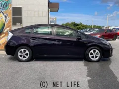 トヨタ プリウス