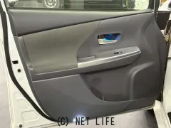 トヨタ プリウスα