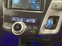 トヨタ プリウスα