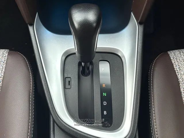 シンプルなシフトノブ トヨタ ヤリスクロス