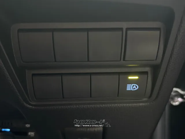 運転席右にオートハイビームスイッチあります。 トヨタ ヤリスクロス